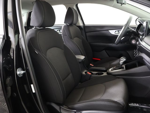 2022 Kia Forte LXS IVT - 22976541 - 29