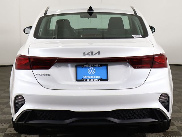 2022 Kia Forte LXS IVT - 23055715 - 9