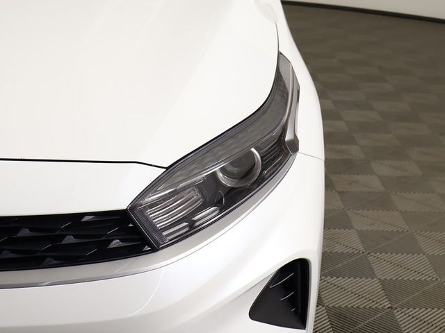 2022 Kia Forte LXS IVT - 23055715 - 11