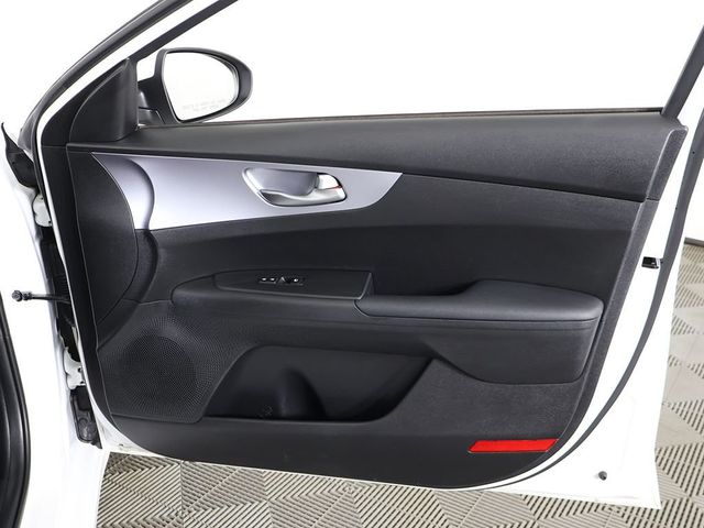 2022 Kia Forte LXS IVT - 23055715 - 20