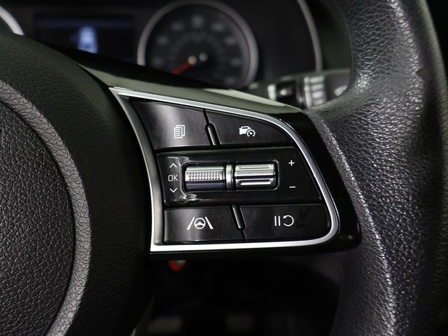 2022 Kia Forte LXS IVT - 23055715 - 36