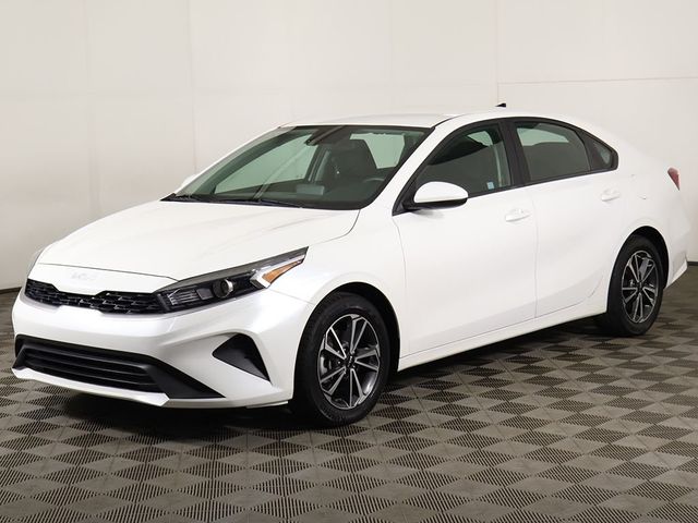 2022 Kia Forte LXS IVT - 23055715 - 5