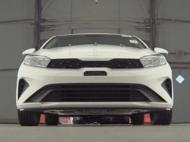 2022 Kia Forte LXS IVT - 22949294 - 3