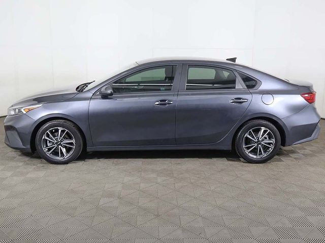 2022 Kia Forte LXS IVT - 23036602 - 15