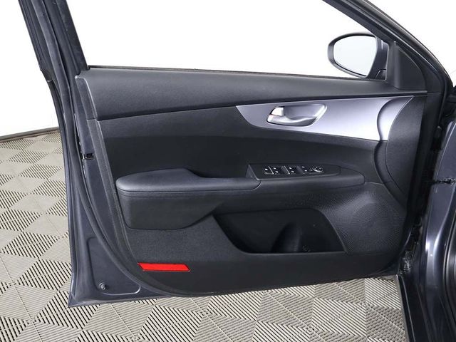 2022 Kia Forte LXS IVT - 23036602 - 20
