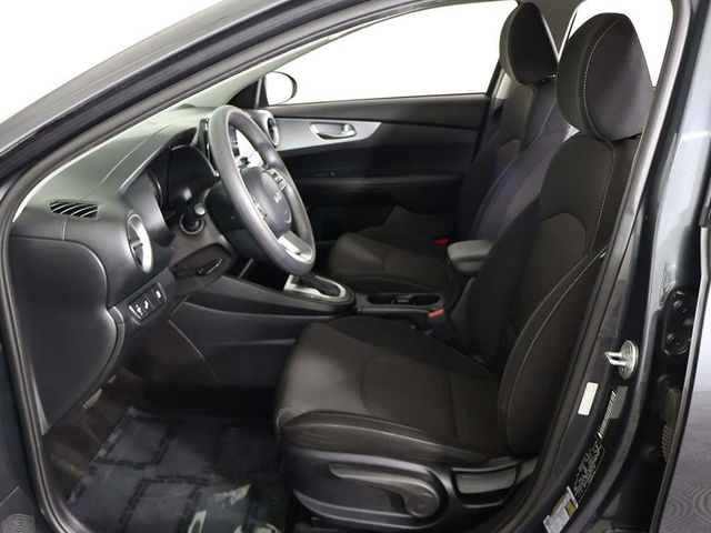 2022 Kia Forte LXS IVT - 23036602 - 28