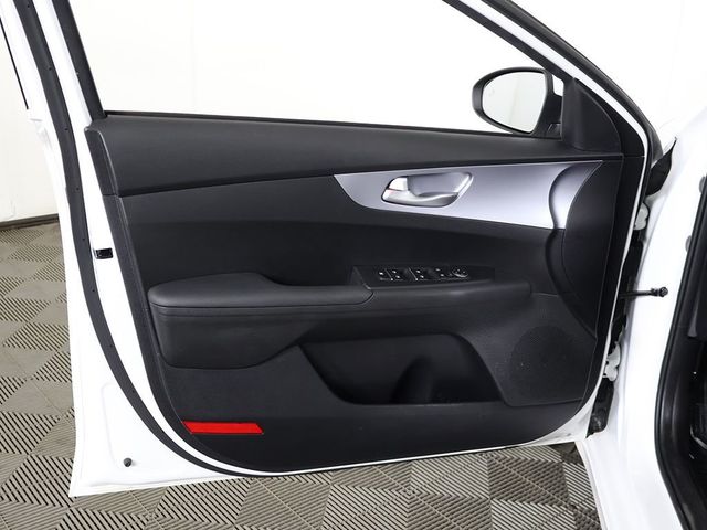 2022 Kia Forte LXS IVT - 23064403 - 20