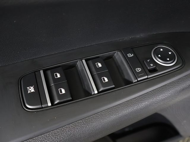 2022 Kia Forte LXS IVT - 23064403 - 33