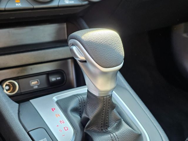 2022 Kia Forte LXS IVT - 22941361 - 13