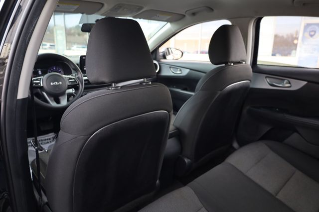 2022 Kia Forte LXS IVT - 22969090 - 16