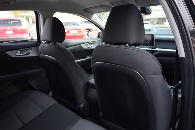 2022 Kia Forte LXS IVT - 22969090 - 19