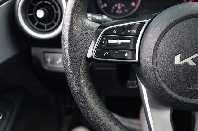 2022 Kia Forte LXS IVT - 22969090 - 26