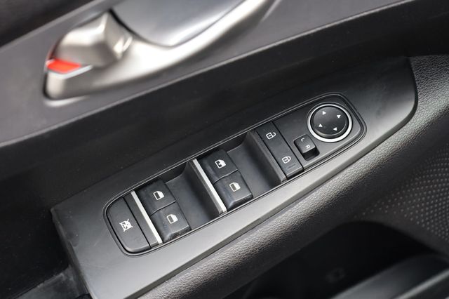 2022 Kia Forte LXS IVT - 22969090 - 28