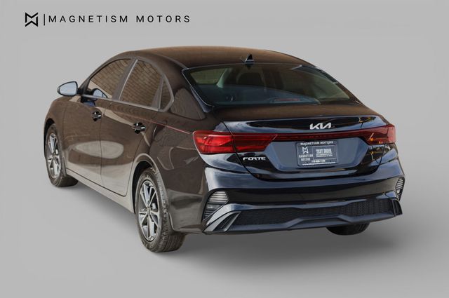 2022 Kia Forte LXS IVT - 22969090 - 8