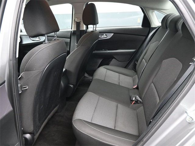 2022 Kia Forte LXS IVT - 22970332 - 9