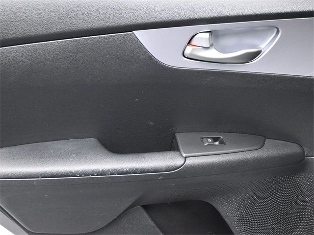 2022 Kia Forte LXS IVT - 22970332 - 10