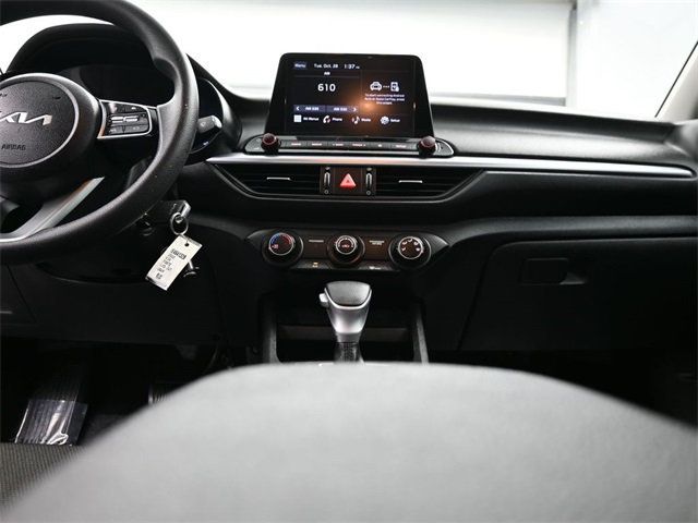 2022 Kia Forte LXS IVT - 22970332 - 11