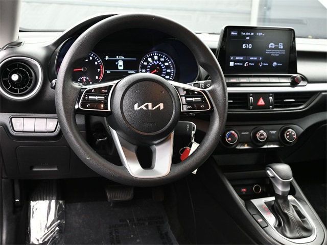 2022 Kia Forte LXS IVT - 22970332 - 14