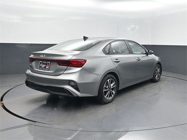 2022 Kia Forte LXS IVT - 22970332 - 27
