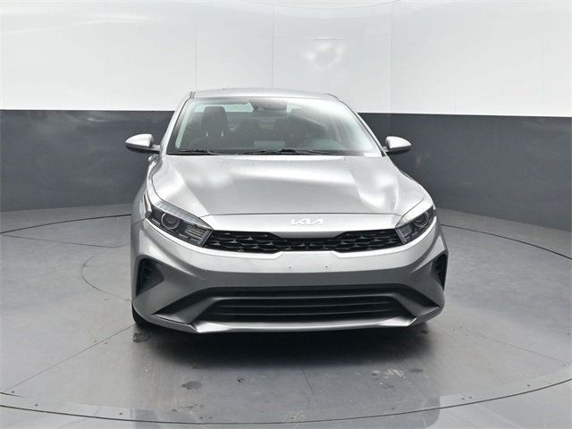2022 Kia Forte LXS IVT - 22970332 - 30