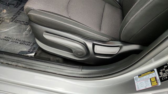 2022 Kia Forte LXS IVT - 22945922 - 10