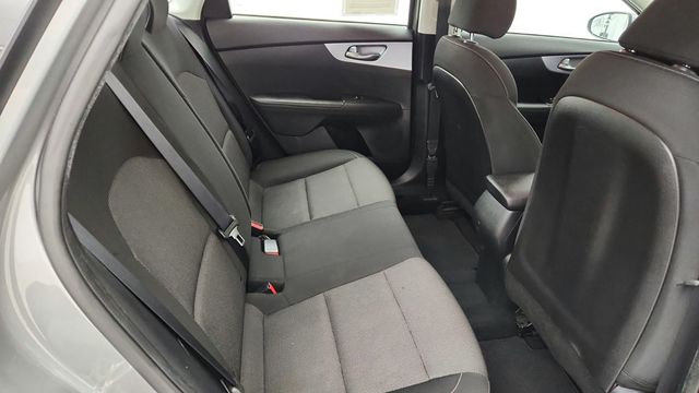 2022 Kia Forte LXS IVT - 22945922 - 22