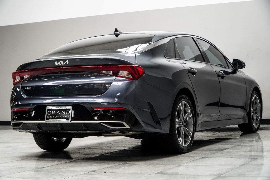 2022 Kia K5 EX photo 12