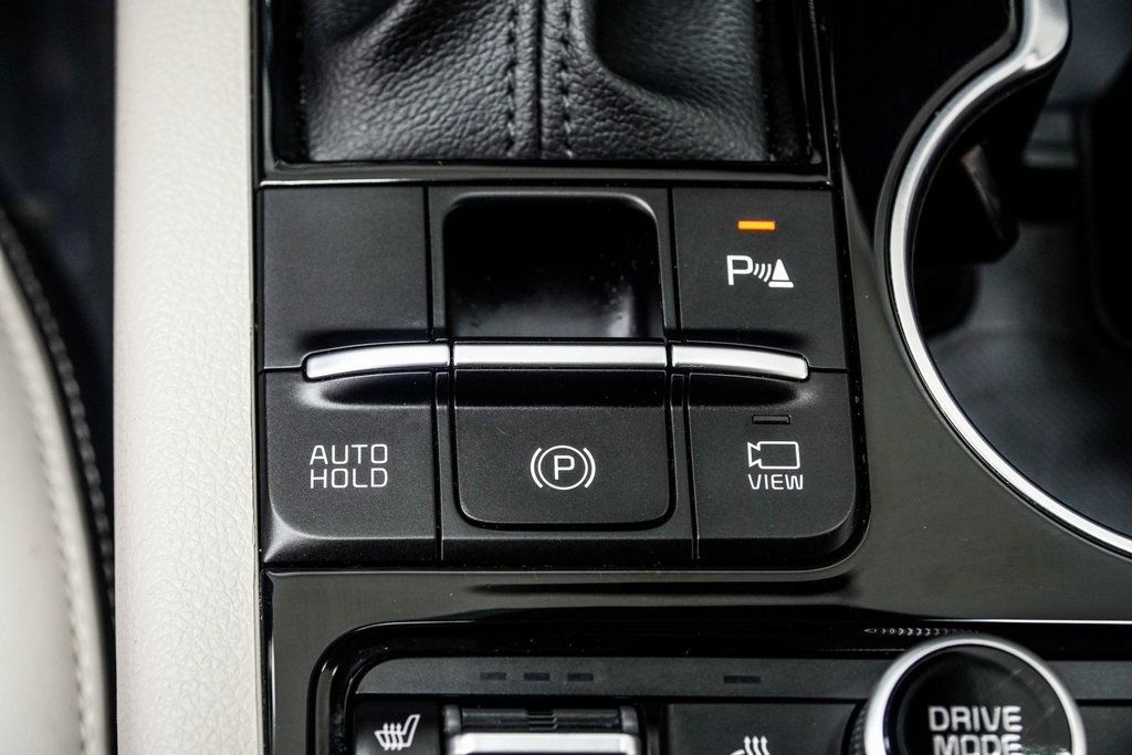 2022 Kia K5 EX photo 18