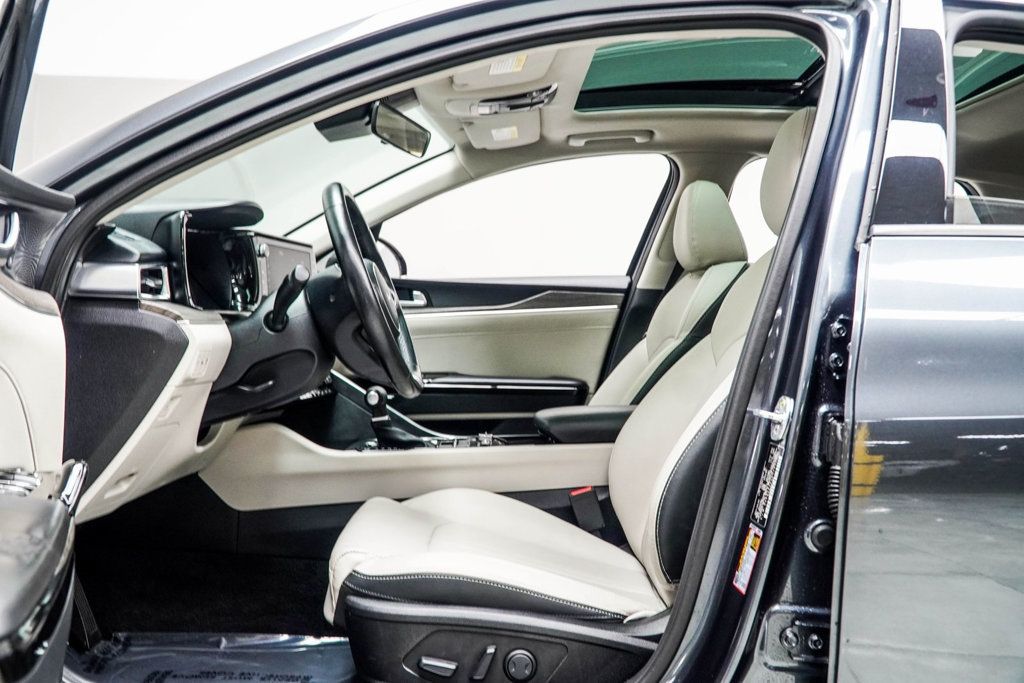 2022 Kia K5 EX photo 33