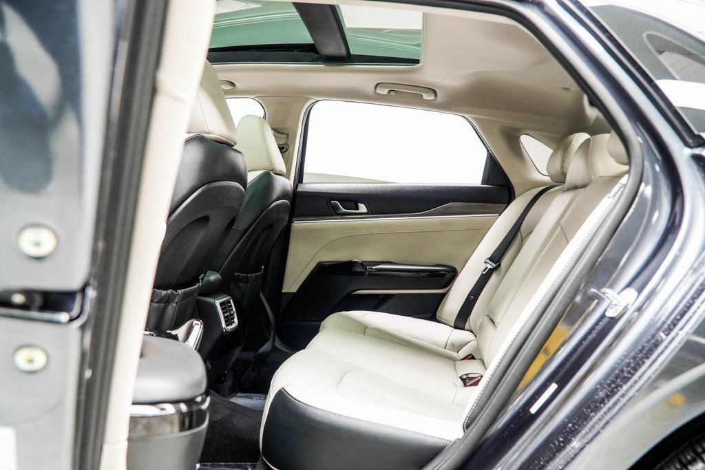 2022 Kia K5 EX photo 34
