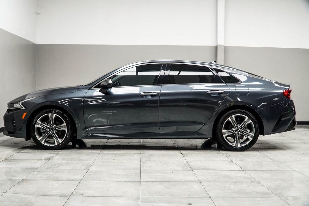 2022 Kia K5 EX photo 9