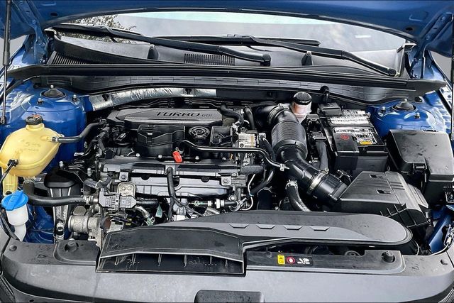2022 Kia K5 GT-Line - 23088270 - 36
