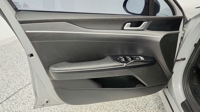 2022 Kia K5 GT-Line Automatic - 22953595 - 9