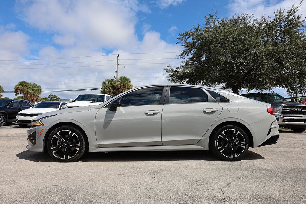 2022 Kia K5 GT-Line photo 10