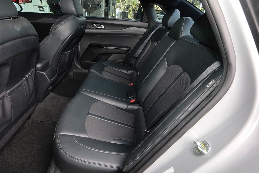 2022 Kia K5 GT-Line photo 13