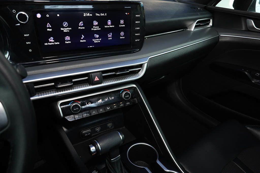 2022 Kia K5 GT-Line photo 19