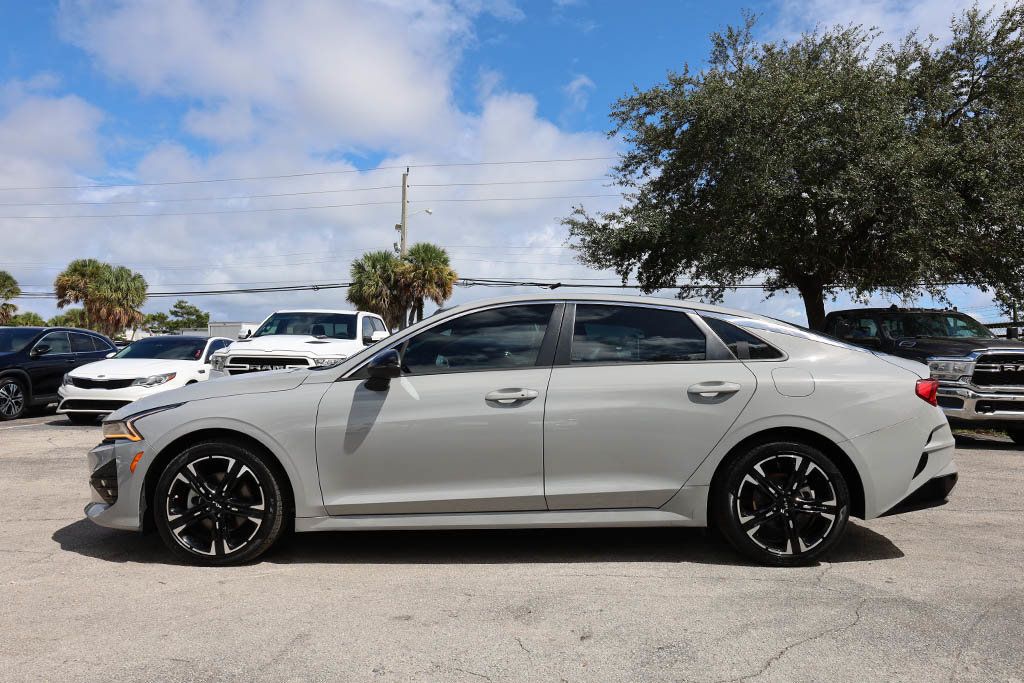 2022 Kia K5 GT-Line photo 2
