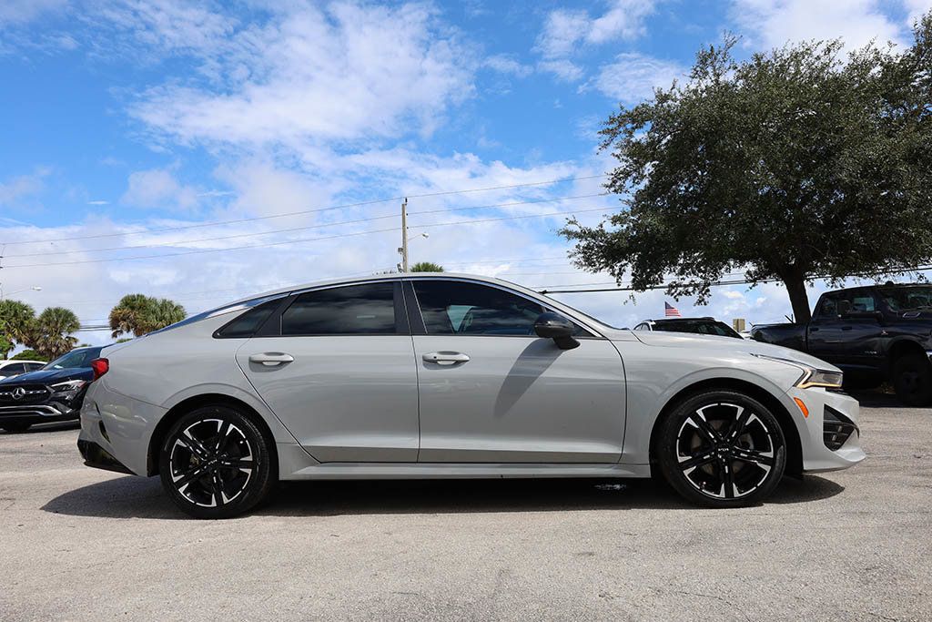 2022 Kia K5 GT-Line photo 28
