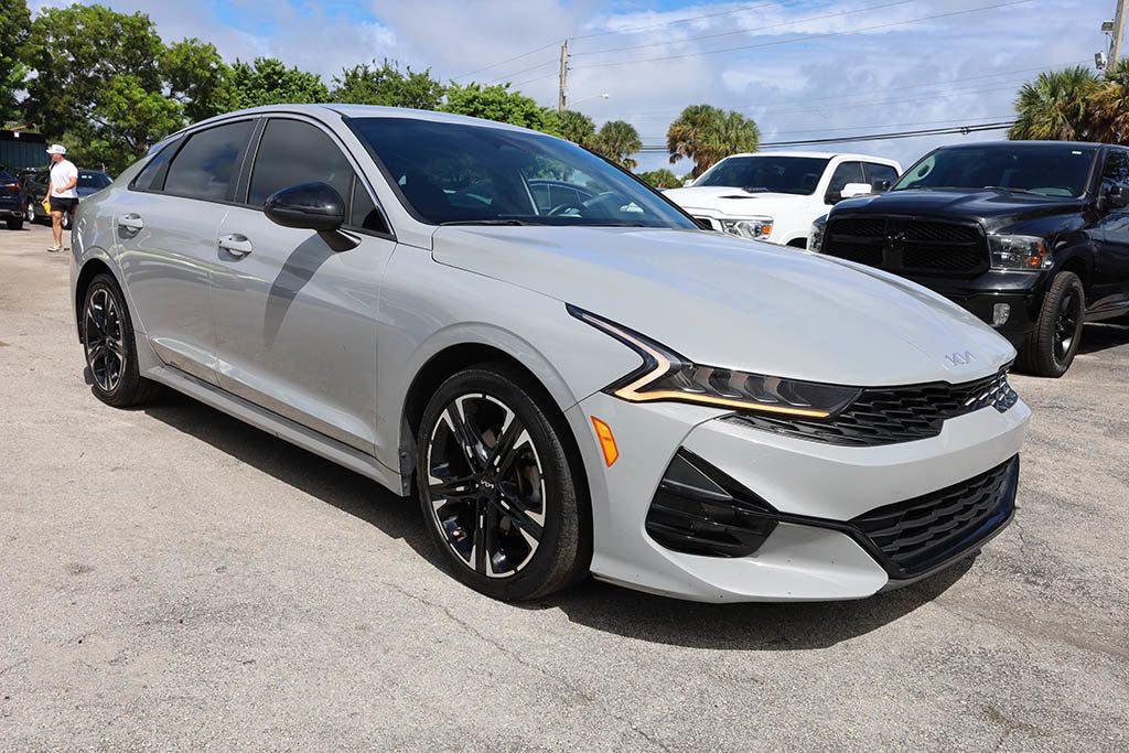 2022 Kia K5 GT-Line photo 5
