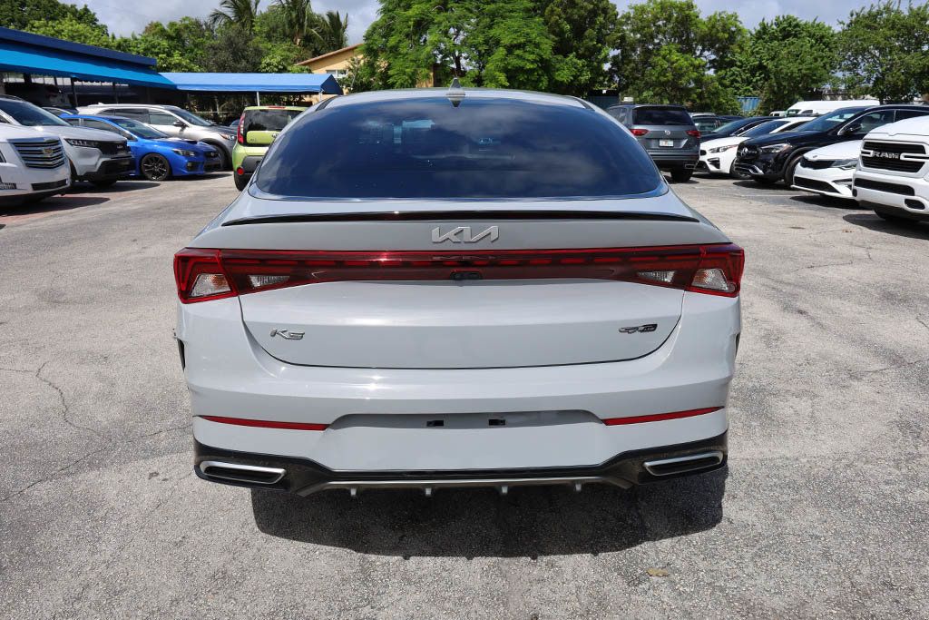 2022 Kia K5 GT-Line photo 9