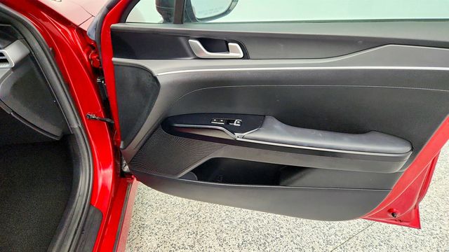 2022 Kia K5 GT-Line Automatic with Premium Package - 22967451 - 25