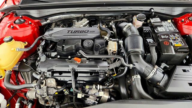 2022 Kia K5 GT-Line Automatic with Premium Package - 22967451 - 26