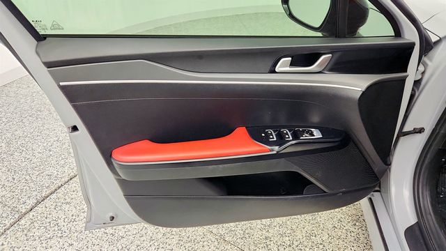 2022 Kia K5 GT-Line Automatic with Premium Package - 22979686 - 10