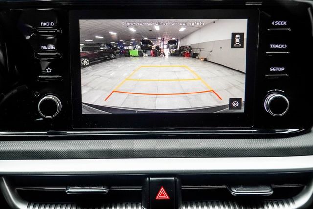 2022 Kia K5 LX Automatic FWD - 22955145 - 21