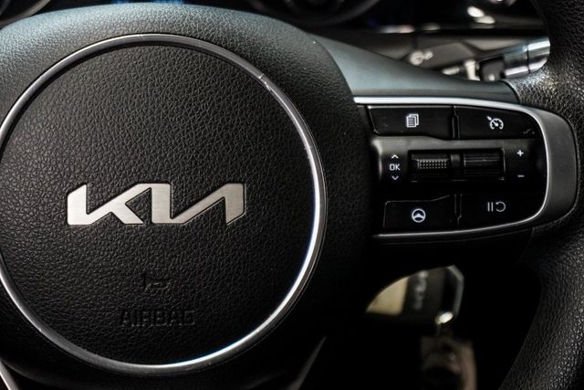 2022 Kia K5 LX Automatic FWD - 22981477 - 13