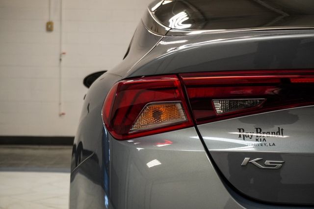 2022 Kia K5 LX Automatic FWD - 22981477 - 36