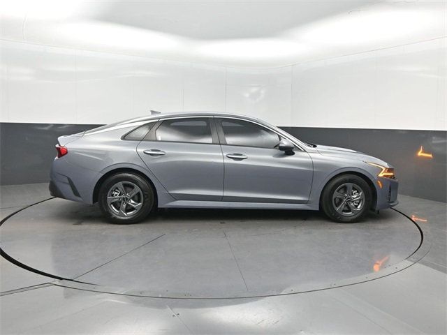 2022 Kia K5 LX Automatic FWD - 22983632 - 32