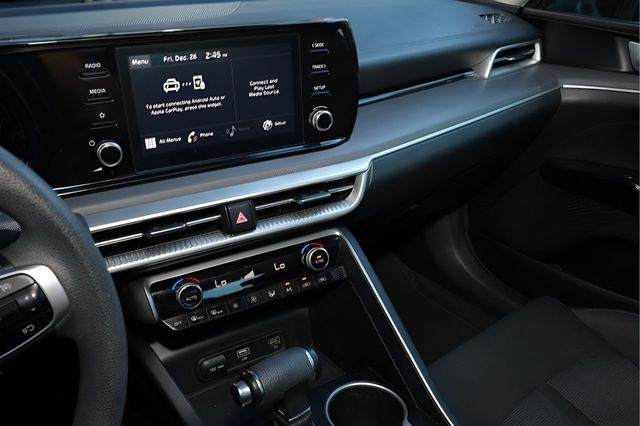 2022 KIA K5 LXS Automatic FWD - 22963203 - 17