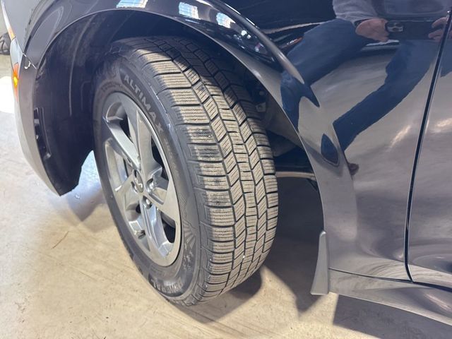 2022 Kia K5 LXS Automatic FWD - 23005311 - 2