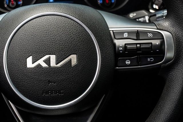 2022 Kia K5 LXS Automatic FWD - 23056825 - 12